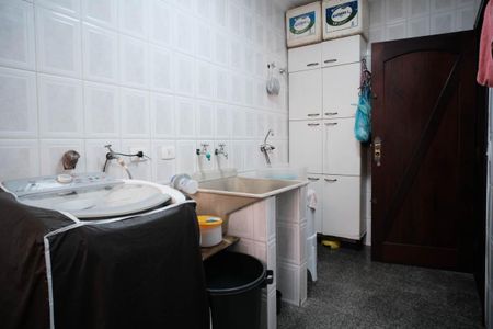 Casa à venda com 308m², 3 quartos e 13 vagasÁrea de Serviço