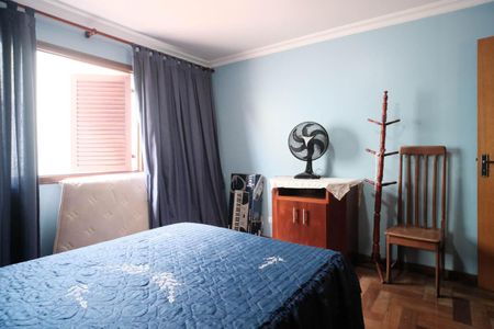 Casa à venda com 308m², 3 quartos e 13 vagasQuarto 2