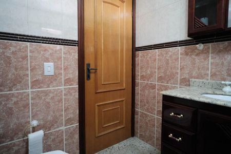 Casa à venda com 308m², 3 quartos e 13 vagasBanheiro 1