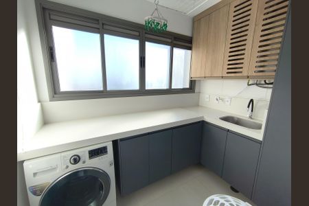 Apartamento à venda com 163m², 4 quartos e 2 vagas Apartamento à venda com 163m², 4 quartos e 2 vagasÁrea de Serviço
