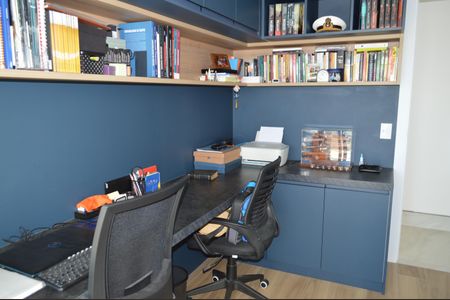 Apartamento à venda com 163m², 4 quartos e 2 vagasQuarto 1 (Escritório)