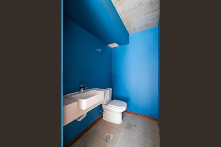 Casa à venda com 278m², 3 quartos e 2 vagas Casa à venda com 278m², 3 quartos e 2 vagasLavabo