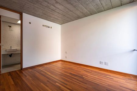 Casa à venda com 278m², 3 quartos e 2 vagas Casa à venda com 278m², 3 quartos e 2 vagasSuíte 3