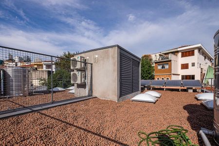 Casa à venda com 278m², 3 quartos e 2 vagas Casa à venda com 278m², 3 quartos e 2 vagasRooftop