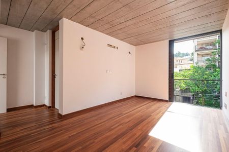 Casa à venda com 278m², 3 quartos e 2 vagas Casa à venda com 278m², 3 quartos e 2 vagasSuíte 1