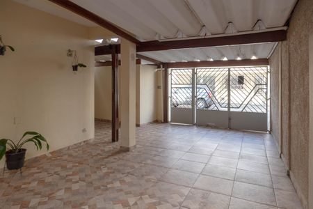 Casa à venda com 200m², 4 quartos e 3 vagas Casa à venda com 200m², 4 quartos e 3 vagasCasa 1 - Garagem