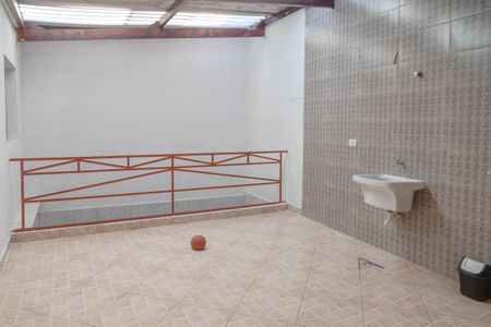 Casa à venda com 200m², 4 quartos e 3 vagas Casa à venda com 200m², 4 quartos e 3 vagasCasa 2 - Area de Serviço