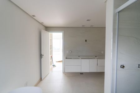 Casa à venda com 1106m², 3 quartos e 8 vagasBanheiro da Suíte 2