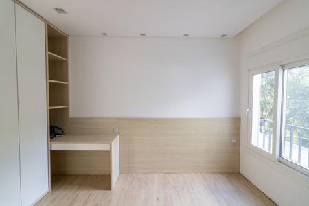 Casa à venda com 1106m², 3 quartos e 8 vagasSuíte 3