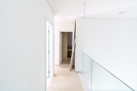 Casa à venda com 1106m², 3 quartos e 8 vagasCorredor