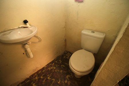 Casa à venda com 70m², 2 quartos e 1 vagaBanheiro de serviço