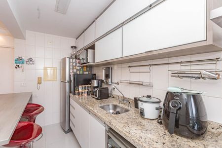 Apartamento à venda com 63m², 2 quartos e 2 vagasCozinha