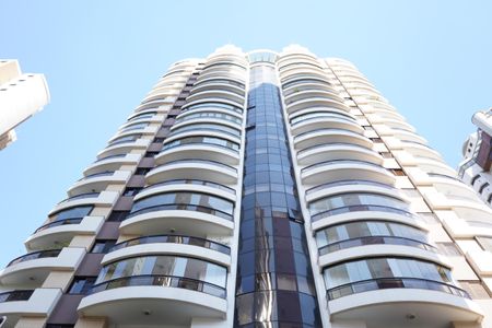Apartamento à venda com 168m², 3 quartos e 3 vagasFachada
