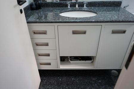 Apartamento à venda com 168m², 3 quartos e 3 vagasBanheiro Suíte 2