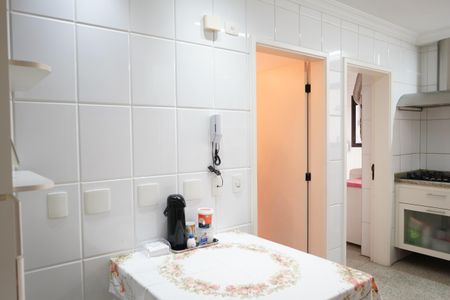 Apartamento à venda com 168m², 3 quartos e 3 vagasCozinha