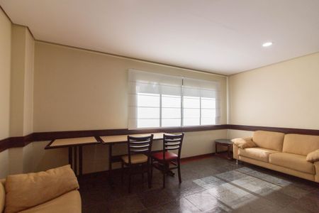 Apartamento à venda com 77m², 3 quartos e 1 vaga Apartamento à venda com 77m², 3 quartos e 1 vagaÁrea comum - Salão de festas