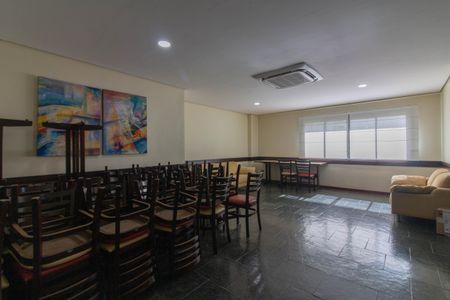 Apartamento à venda com 77m², 3 quartos e 1 vaga Apartamento à venda com 77m², 3 quartos e 1 vagaÁrea comum - Salão de festas