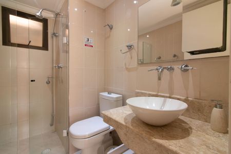 Apartamento à venda com 77m², 3 quartos e 1 vaga Apartamento à venda com 77m², 3 quartos e 1 vagaBanheiro