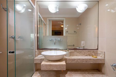 Apartamento à venda com 77m², 3 quartos e 1 vaga Apartamento à venda com 77m², 3 quartos e 1 vagaBanheiro da Suíte