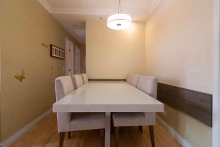 Apartamento à venda com 77m², 3 quartos e 1 vaga Apartamento à venda com 77m², 3 quartos e 1 vagaSala de Jantar