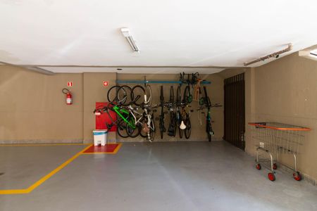 Apartamento à venda com 77m², 3 quartos e 1 vaga Apartamento à venda com 77m², 3 quartos e 1 vagaBicicletário