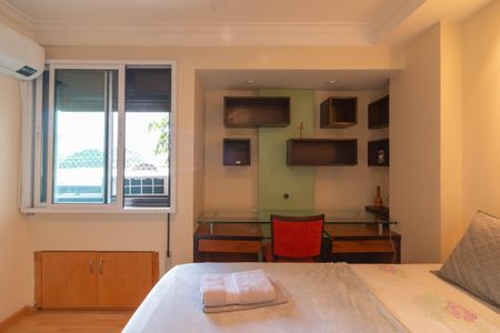 Apartamento à venda com 77m², 3 quartos e 1 vaga Apartamento à venda com 77m², 3 quartos e 1 vagaSuite