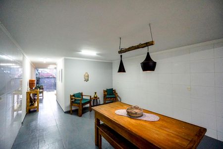 Casa à venda com 165m², 3 quartos e 4 vagas Casa à venda com 165m², 3 quartos e 4 vagasÁrea gourmet 1