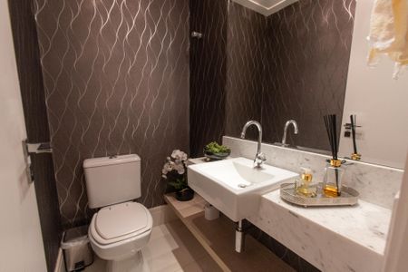 Apartamento à venda com 245m², 3 quartos e 5 vagasLavabo