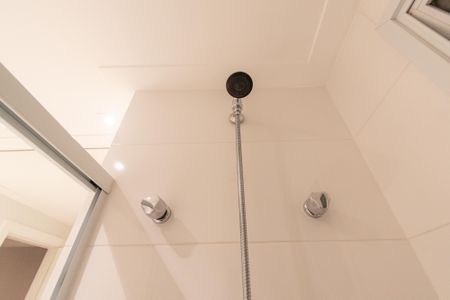 Apartamento à venda com 245m², 3 quartos e 5 vagasBanheiro da suíte 2