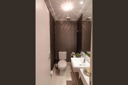 Apartamento à venda com 245m², 3 quartos e 5 vagasLavabo