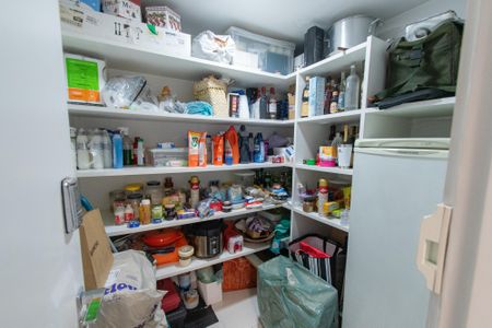 Apartamento à venda com 245m², 3 quartos e 5 vagasDespensa