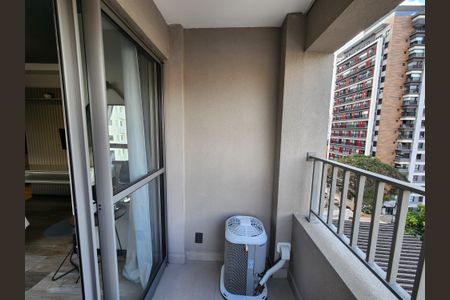 Studio à venda com 30m², 1 quarto e sem vaga Studio à venda com 30m², 1 quarto e sem vagaVaranda