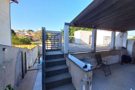 Casa à venda com 300m², 2 quartos e 3 vagasVista do Quarto 2