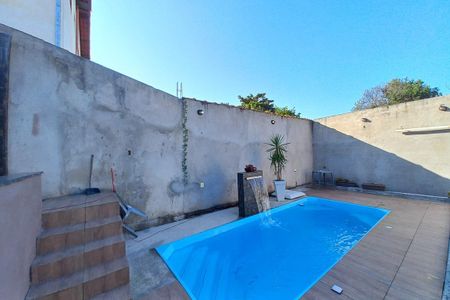 Casa à venda com 300m², 2 quartos e 3 vagasÁrea comum - Piscina