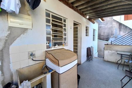 Casa à venda com 300m², 2 quartos e 3 vagasÁrea de Serviço