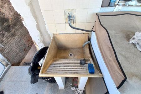 Casa à venda com 300m², 2 quartos e 3 vagasDetalhe da Área de Serviço