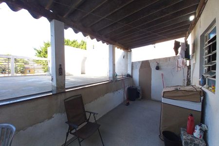 Casa à venda com 300m², 2 quartos e 3 vagasÁrea de Serviço