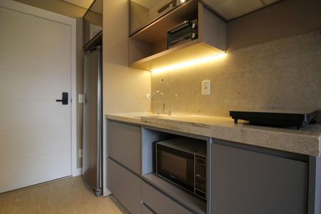 Studio para alugar com 27m², 1 quarto e sem vaga Studio para alugar com 27m², 1 quarto e sem vagaCozinha integrada