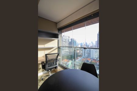 Studio para alugar com 27m², 1 quarto e sem vaga Studio para alugar com 27m², 1 quarto e sem vagaVaranda do Studio