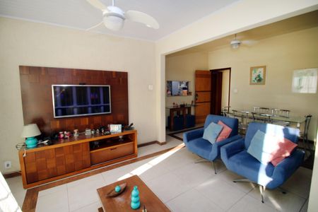 Casa à venda com 100m², 3 quartos e sem vagaSala