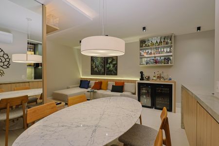 Apartamento à venda com 70m², 3 quartos e 2 vagasSala