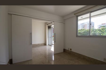 Apartamento à venda com 120m², 4 quartos e 2 vagasQuarto 3