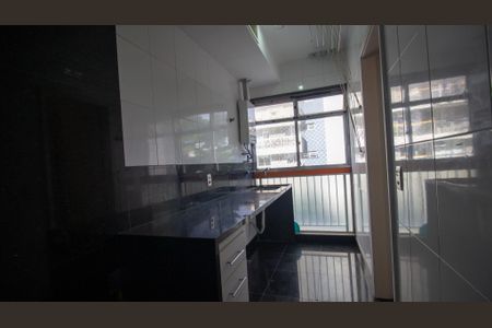 Apartamento à venda com 120m², 4 quartos e 2 vagasCozinha e Área de Serviço