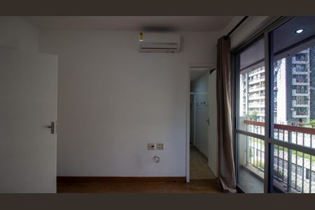 Apartamento à venda com 120m², 4 quartos e 2 vagasSuíte
