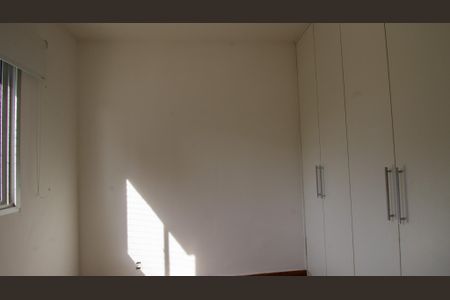 Apartamento à venda com 120m², 4 quartos e 2 vagasQuarto 2