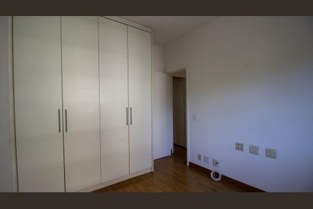 Apartamento à venda com 120m², 4 quartos e 2 vagasQuarto 1