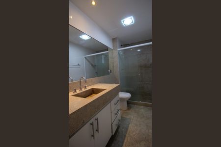 Apartamento à venda com 120m², 4 quartos e 2 vagasBanheiro da Suíte