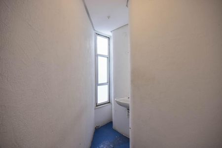 Casa à venda com 270m², 5 quartos e 3 vagas Casa à venda com 270m², 5 quartos e 3 vagasBanheiro Suíte 1