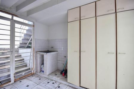 Casa à venda com 270m², 5 quartos e 3 vagas Casa à venda com 270m², 5 quartos e 3 vagasÁrea de Serviço
