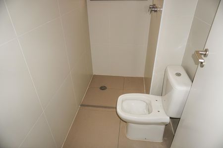 Apartamento à venda com 347m², 3 quartos e 4 vagas Apartamento à venda com 347m², 3 quartos e 4 vagasBanheiro da suíte 1 e 2